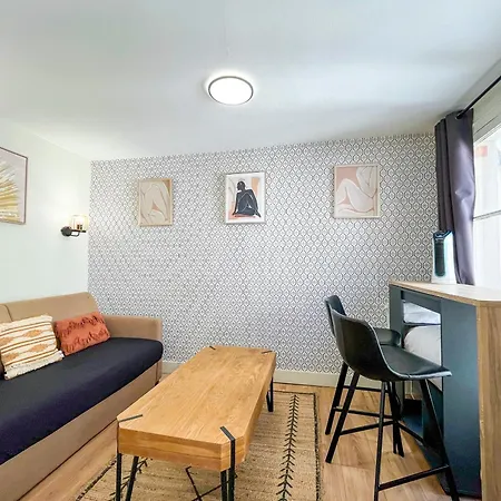 13 - Faubourg Apartment